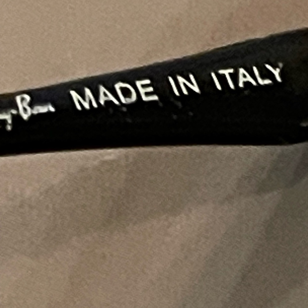 Ray-Ban Aviators - Picture 3 of 4